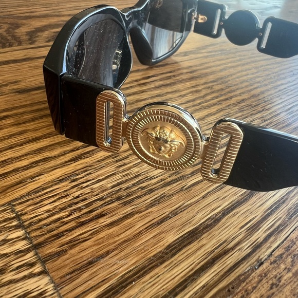 Versace Unisex Glasses - Picture 2 of 5